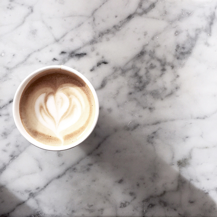 almond milk latte la colombe